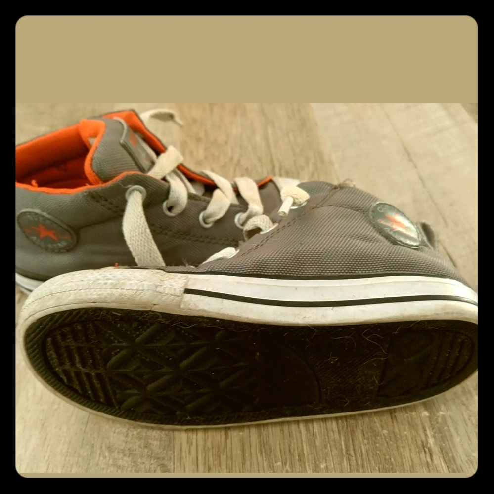 Toddler Boy's Size 9 Converse Sneakers Canvas